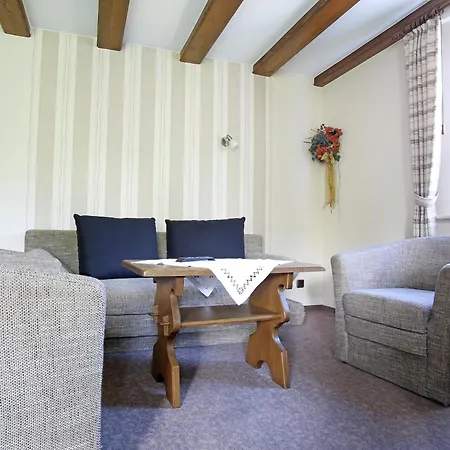 Flat In With Garden Διαμέρισμα *