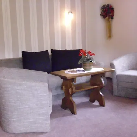 Διαμέρισμα Flat In With Garden *