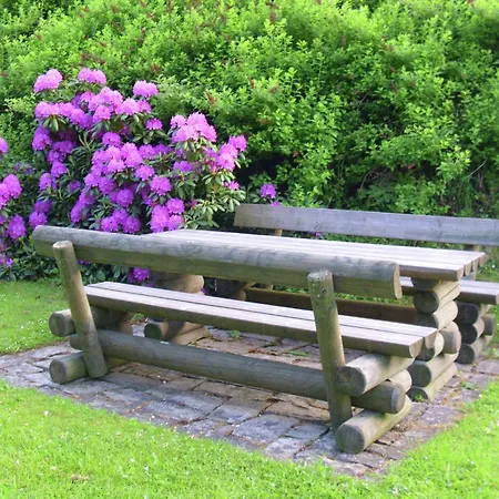 Διαμέρισμα Flat In With Garden Schmallenberg